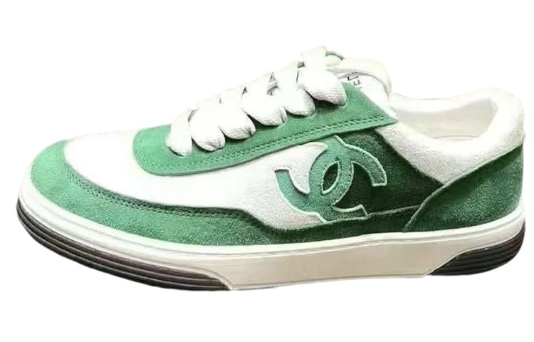 CHANEL 23P Low Top Stylish Skateboarding Shoes Women's White Green
