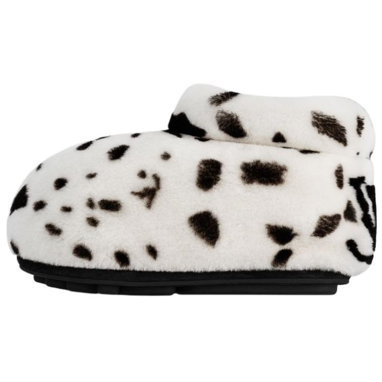 LOUIS VUITTON Lv Footprint Low Boot White Black