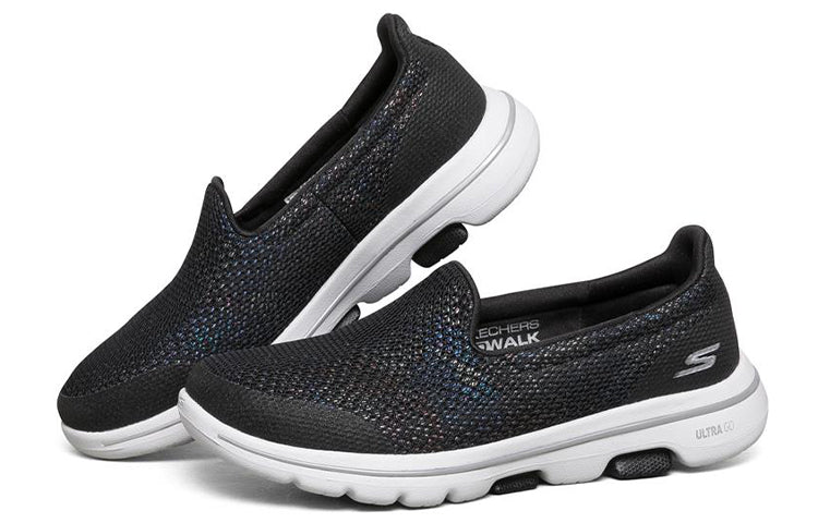 (WMNS) Skechers Go Walk 5 Slip-on 'Black White' 124005-BKMT
