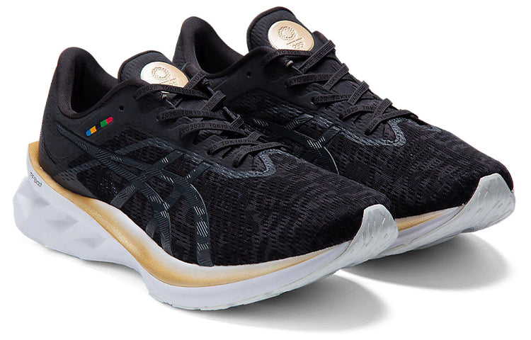 ASICS Novablast 'Black' 1011A934-001