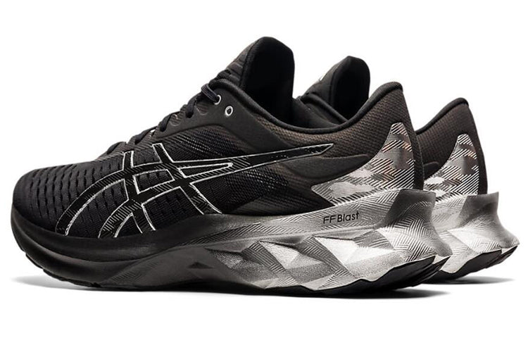 ASICS Novablast 'Black Pure Silver' 1011B157-001