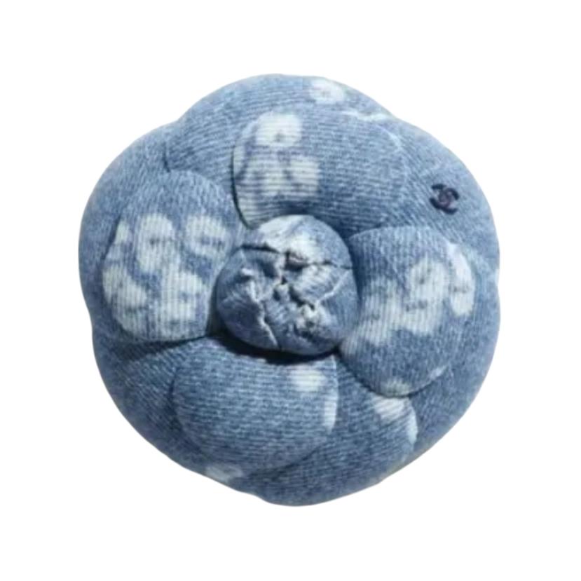 CHANEL Brooches Unisex