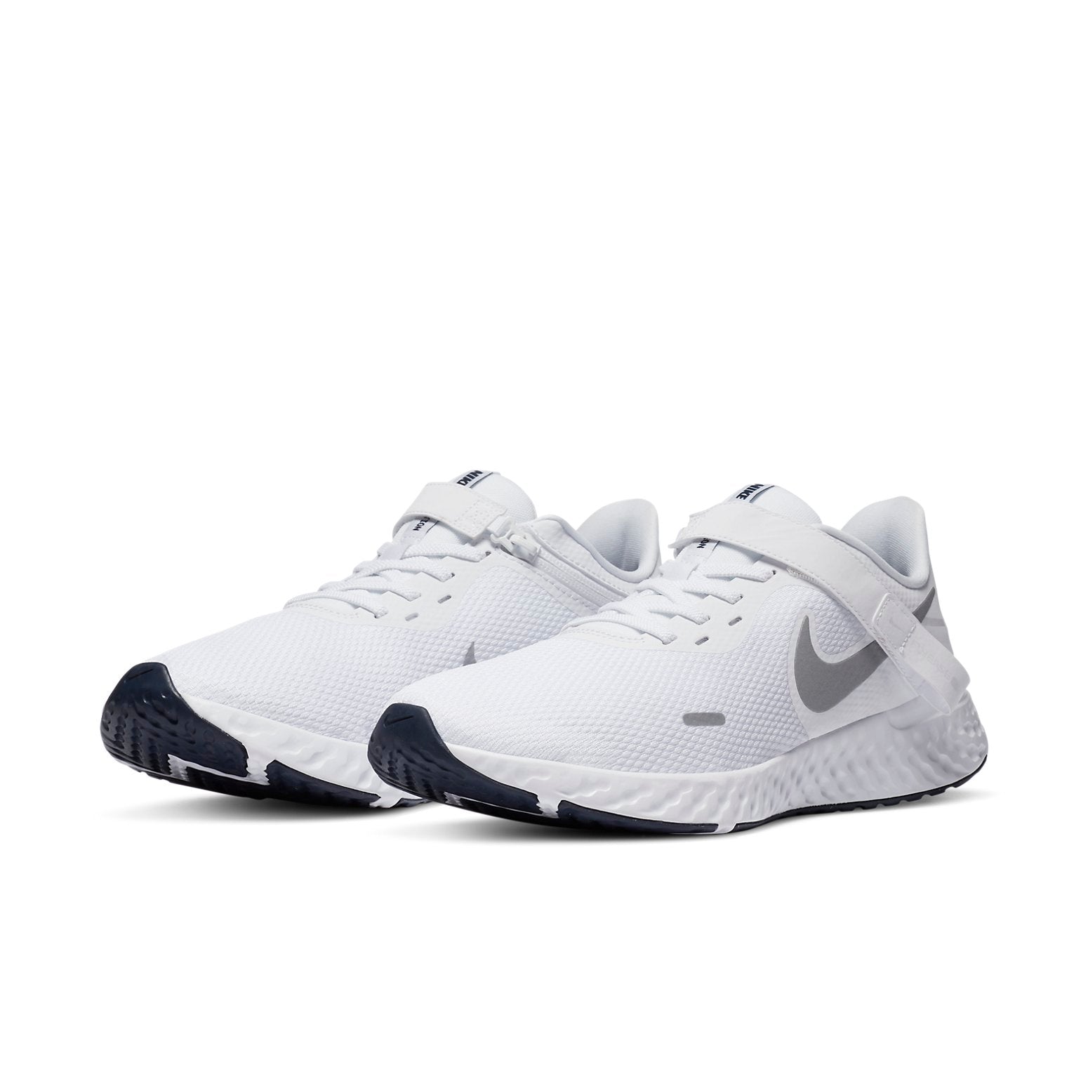 Nike Revolution 5 FlyEase 'White Metallic Silver' BQ3211-102