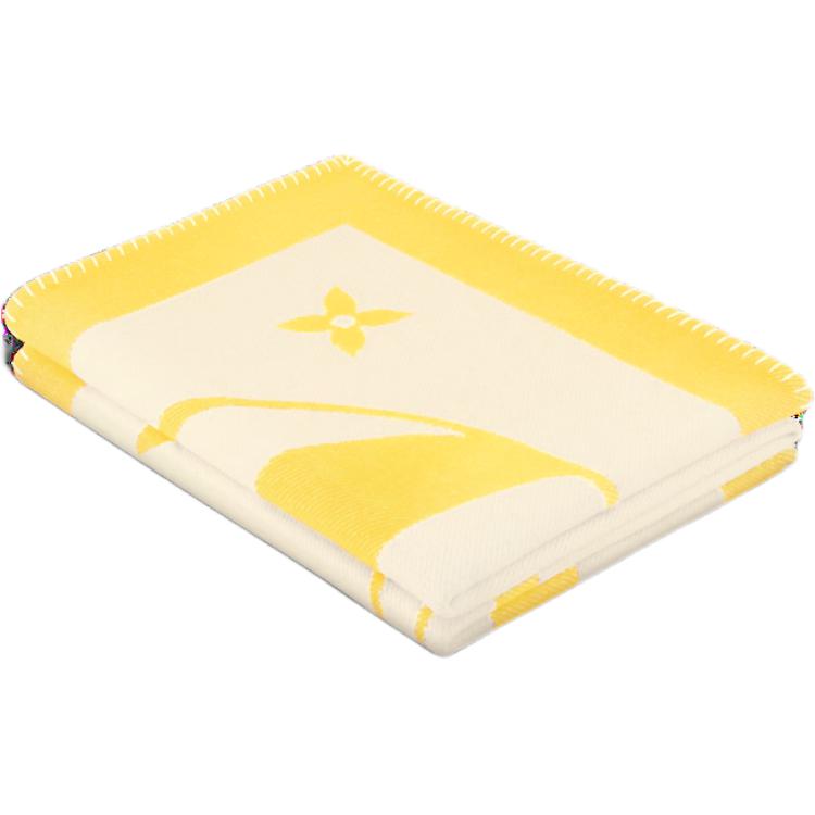 LOUIS VUITTON Blankets